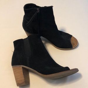 Toms leather heeled peep toe ankle boots sz 7.5